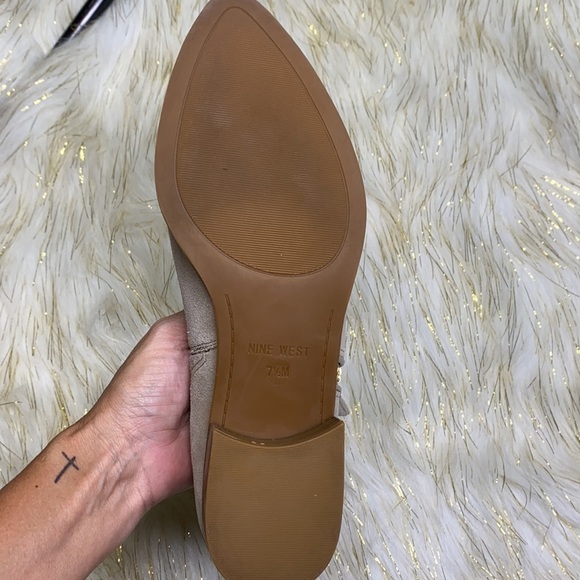 Nine West - Light Grey Suede Bootie Size 7.5 - Picture 14 of 14